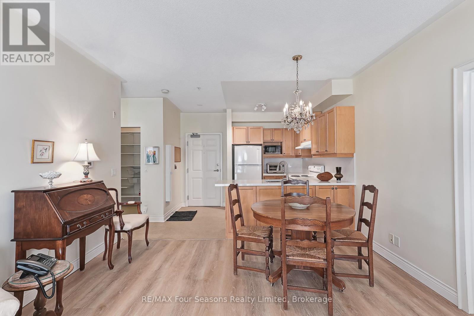 310 - 91 Raglan Street, Collingwood, Ontario  L9Y 0B2 - Photo 7 - S12644928