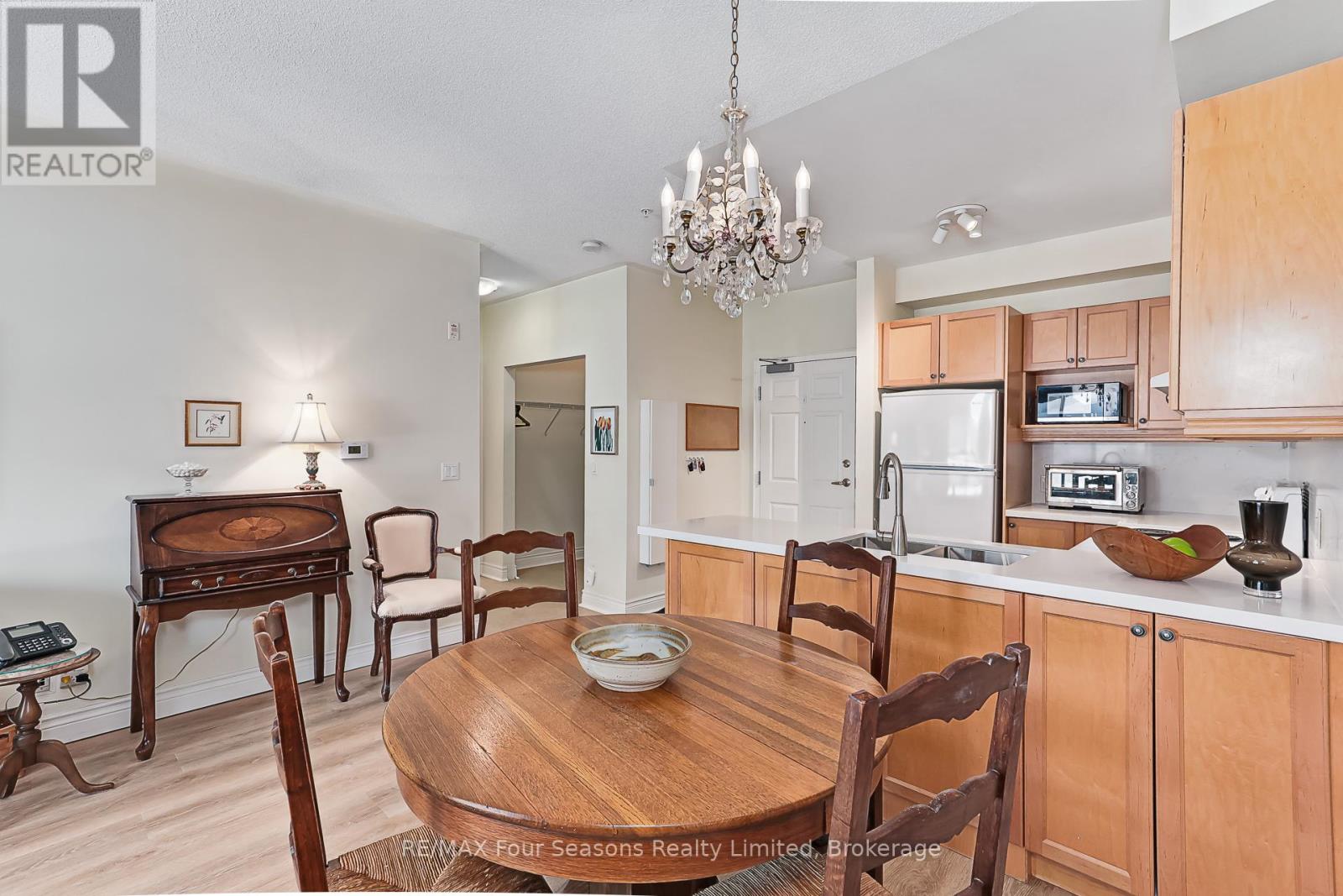 310 - 91 Raglan Street, Collingwood, Ontario  L9Y 0B2 - Photo 8 - S12644928