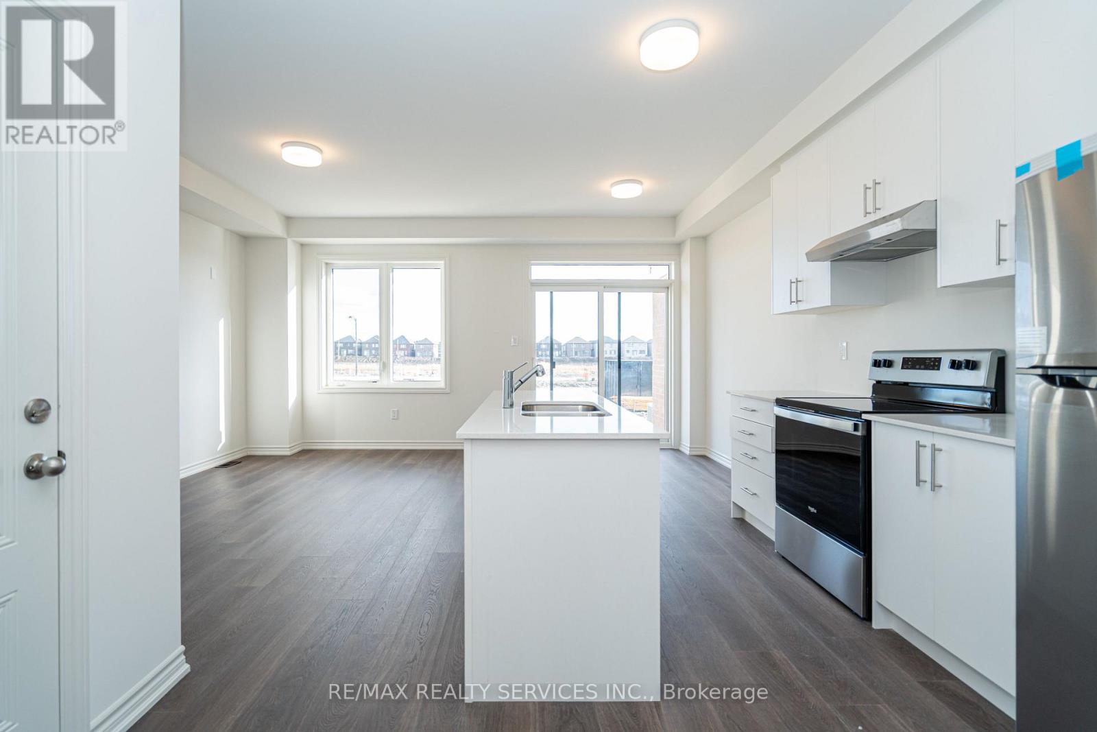 123 Sanderson Drive, Kawartha Lakes, Ontario  K9V 0T2 - Photo 11 - X12644902