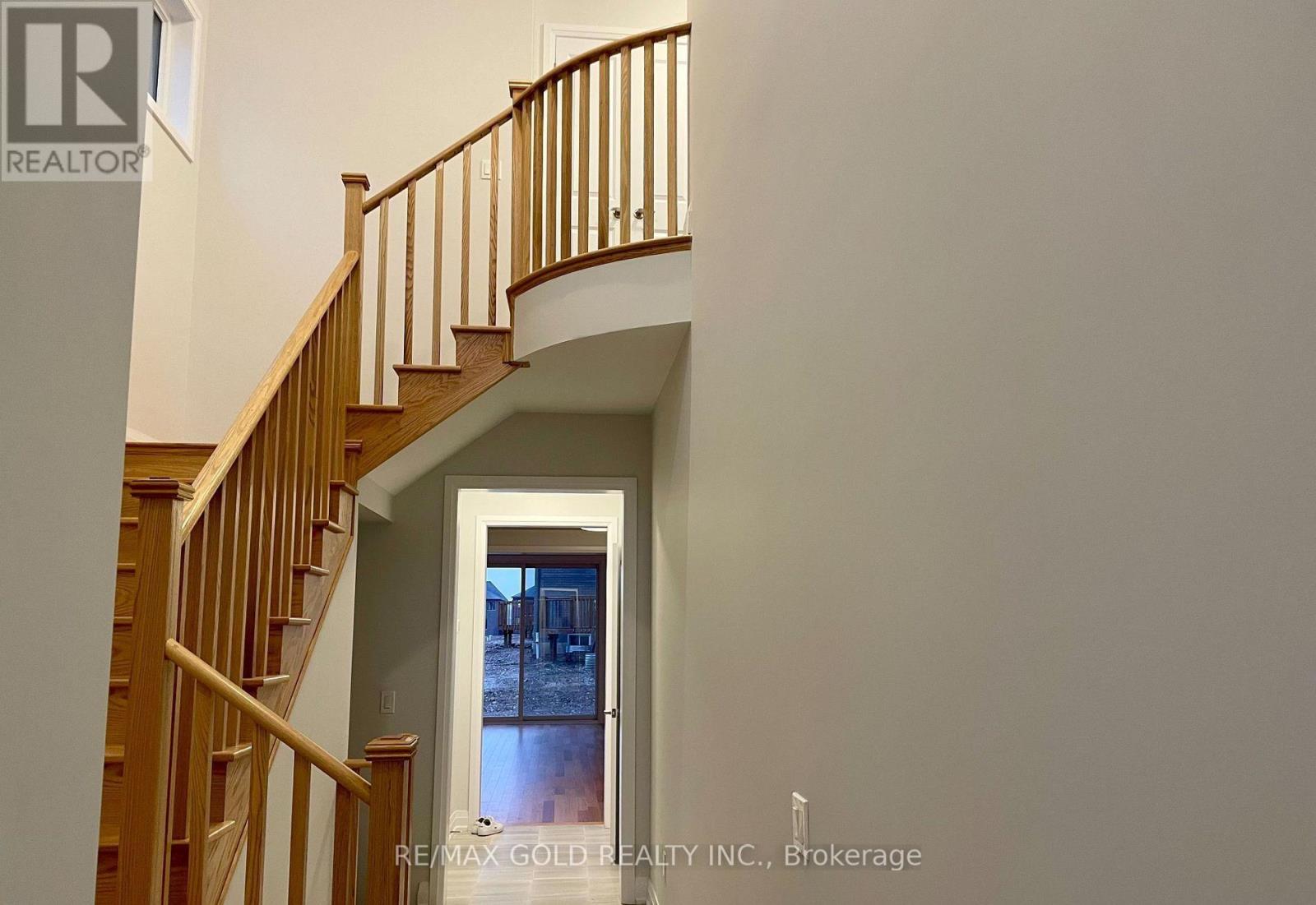 888 Knights Lane, Woodstock, Ontario  N4T 0P7 - Photo 11 - X12644906