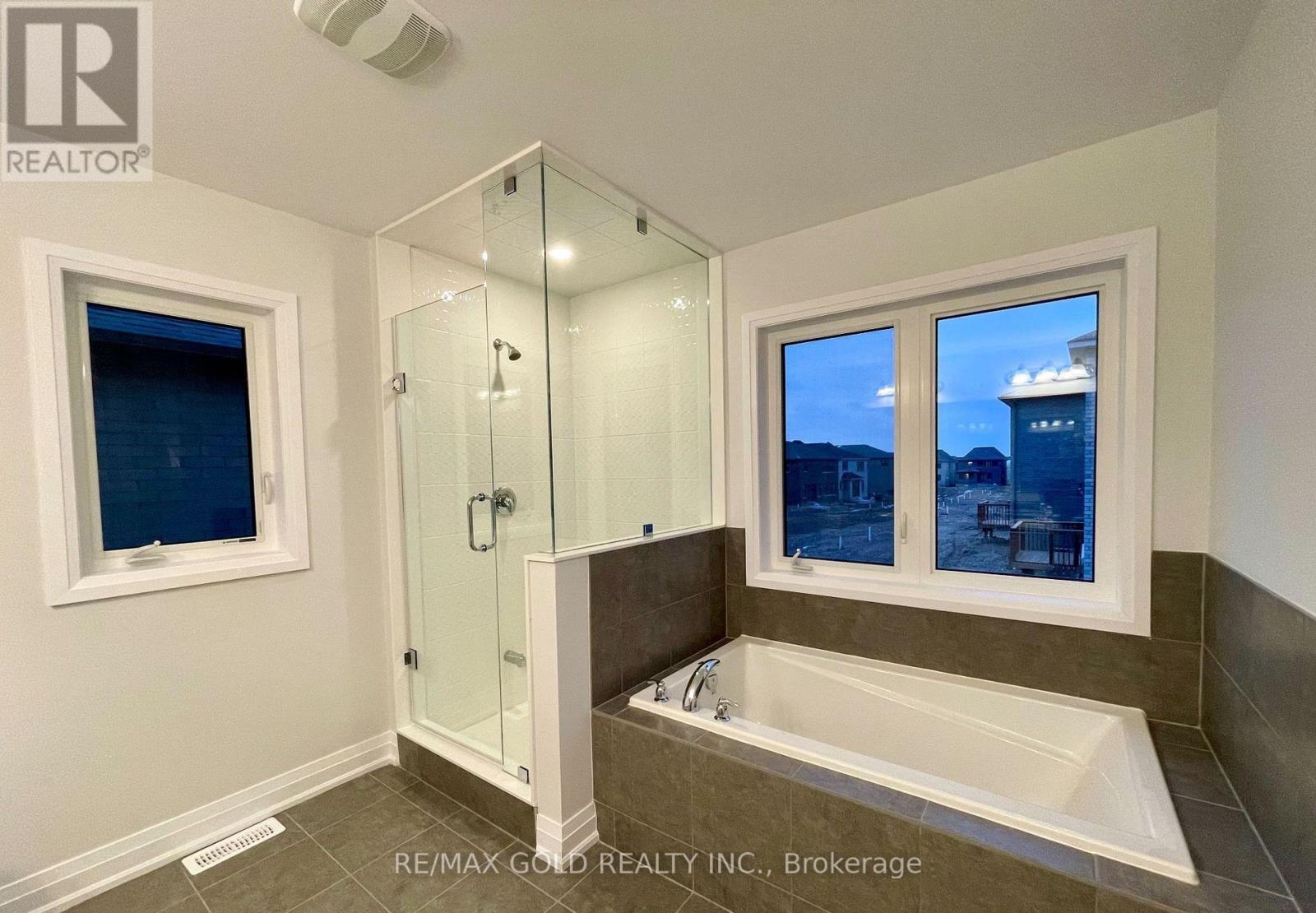 888 Knights Lane, Woodstock, Ontario  N4T 0P7 - Photo 13 - X12644906