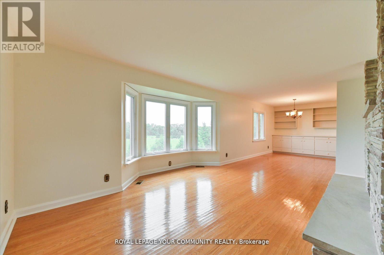 6162 Highway 9, King, Ontario  L0G 1T0 - Photo 14 - N12435714