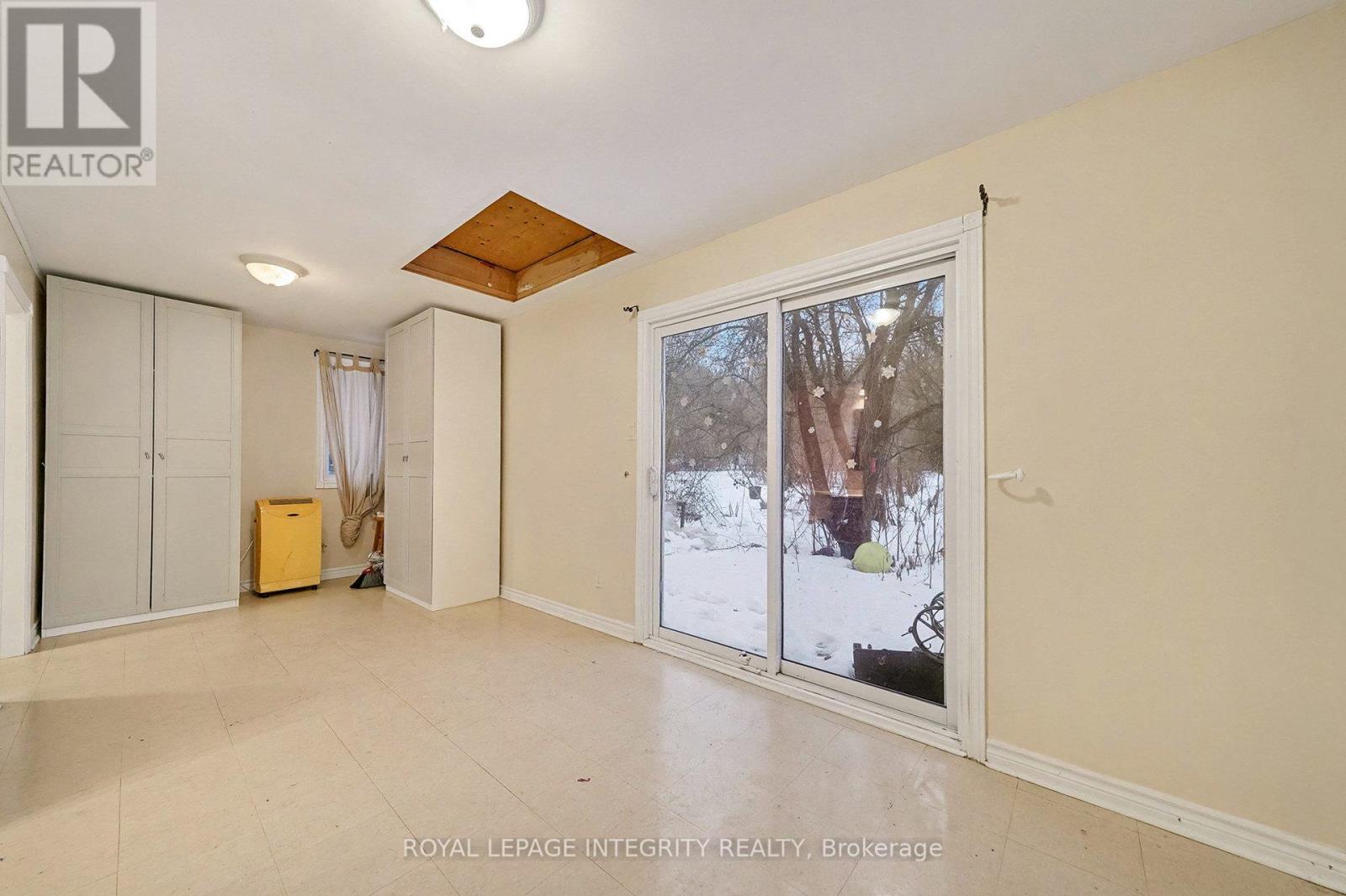 1160 Barnett Drive, Ottawa, Ontario  K4C 1C7 - Photo 16 - X12644926