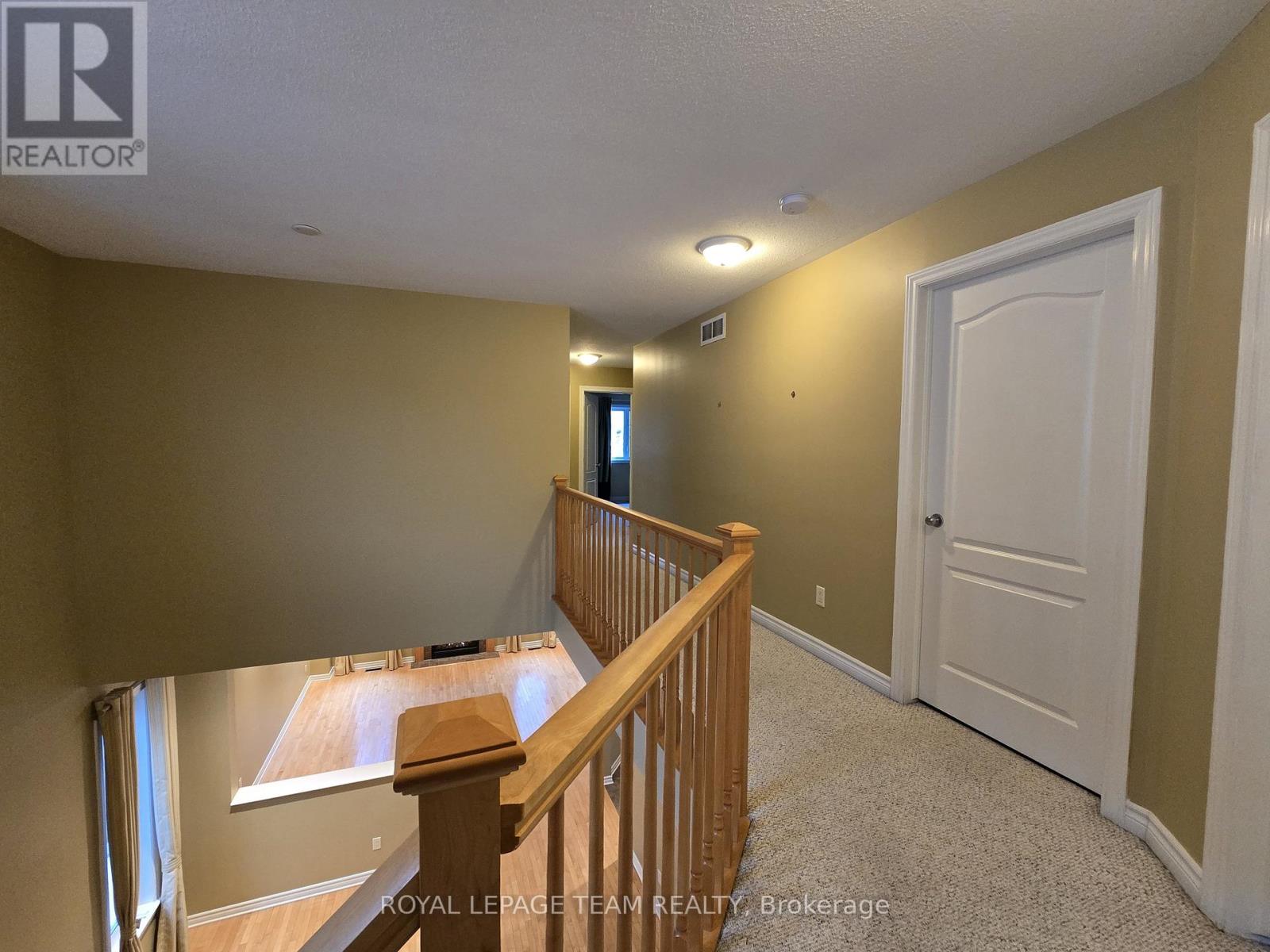 142 Hillman Marsh Way, Ottawa, Ontario  K1T 0A8 - Photo 3 - X12644958