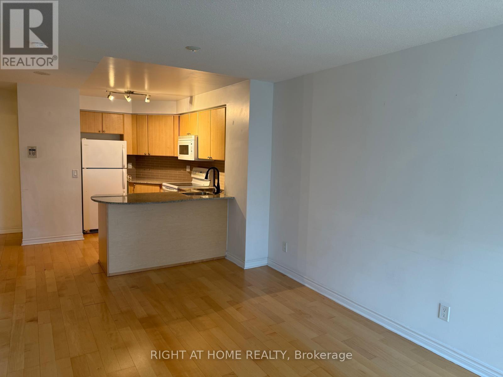 1613 - 763 Bay Street, Toronto, Ontario  M5G 2R3 - Photo 23 - C12639620
