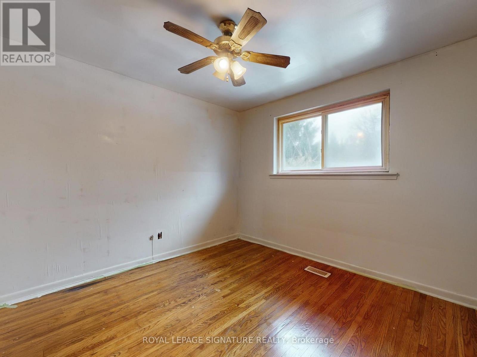 215 Woodsworth Road, Toronto, Ontario  M2L 2T5 - Photo 21 - C12643932