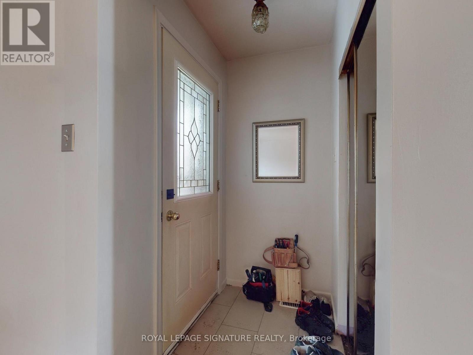 215 Woodsworth Road, Toronto, Ontario  M2L 2T5 - Photo 30 - C12643932