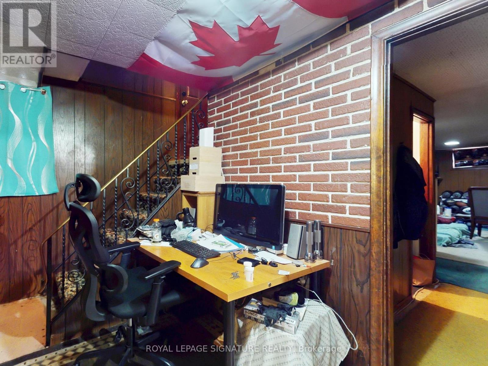 215 Woodsworth Road, Toronto, Ontario  M2L 2T5 - Photo 33 - C12643932