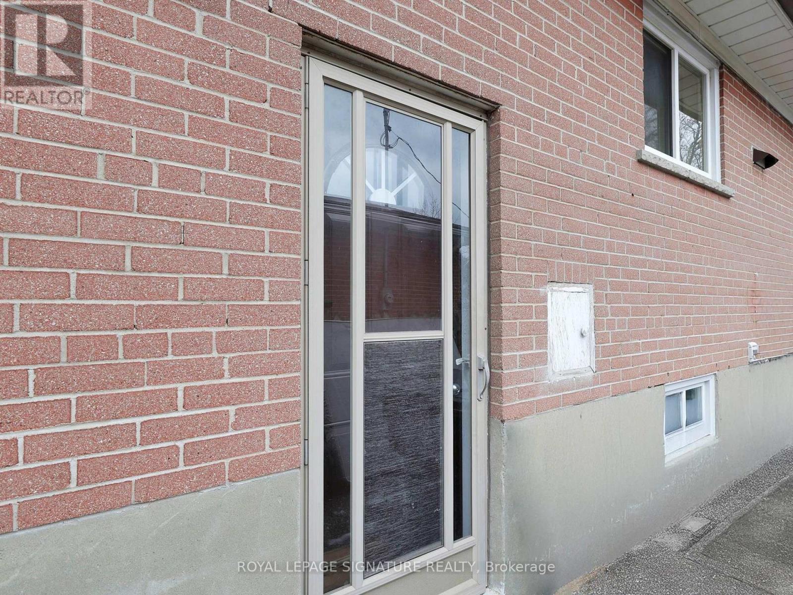 215 Woodsworth Road, Toronto, Ontario  M2L 2T5 - Photo 45 - C12643932