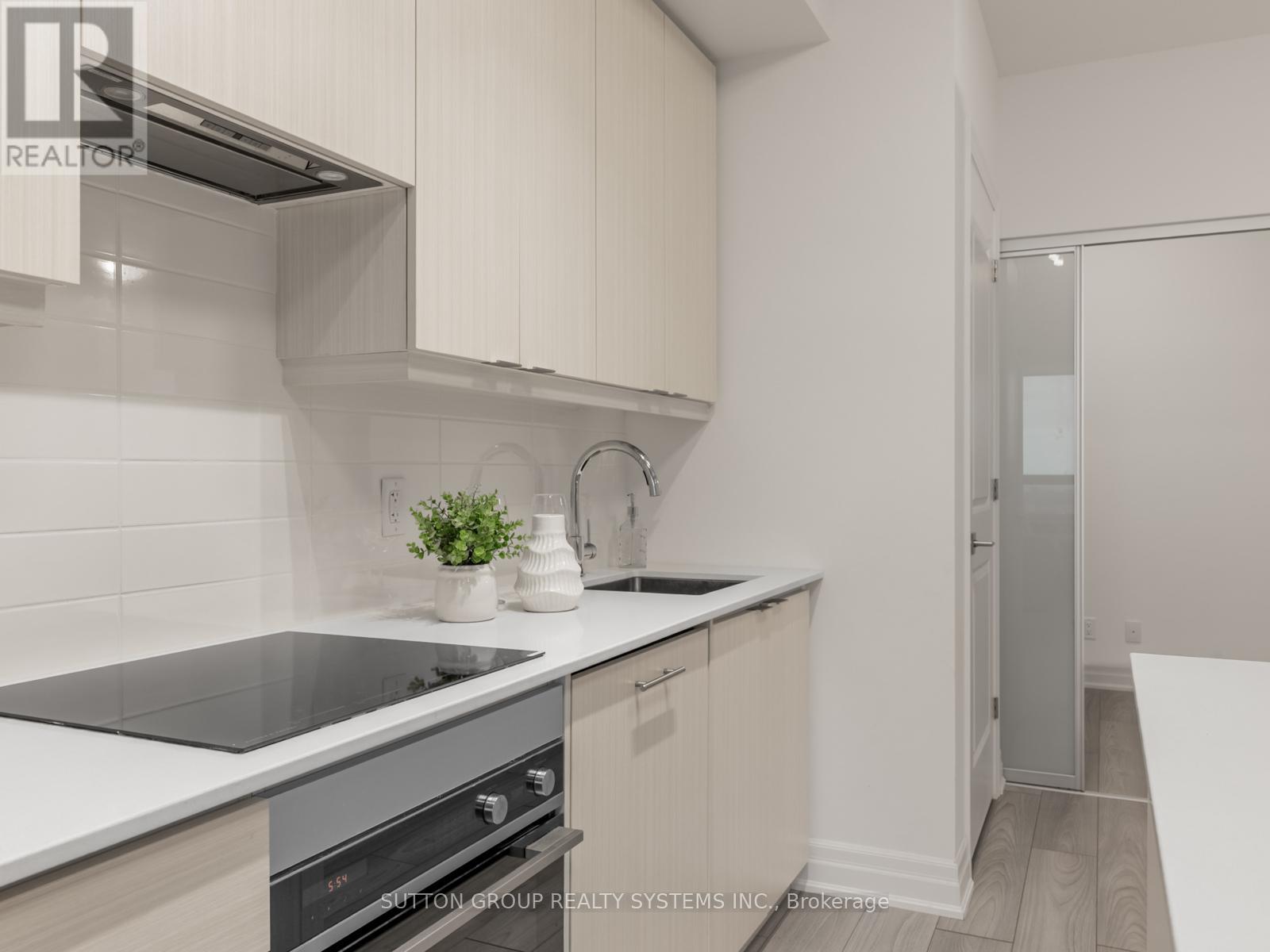 3206 - 36 Elm Drive W, Mississauga, Ontario  L5B 0N3 - Photo 10 - W12644844