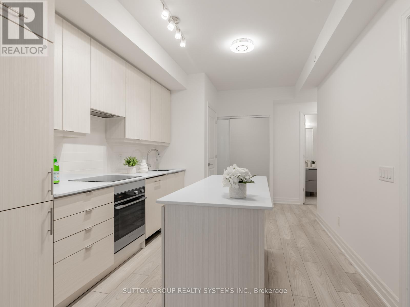 3206 - 36 Elm Drive W, Mississauga, Ontario  L5B 0N3 - Photo 9 - W12644844