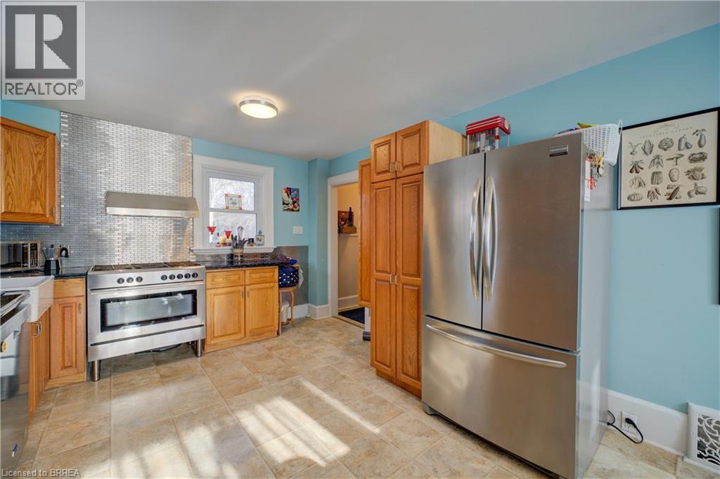 688 Colborne Street, Brantford, Ontario  N3S 3R1 - Photo 15 - 40794244