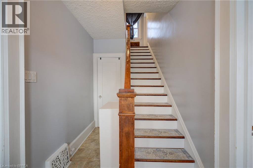 688 Colborne Street, Brantford, Ontario  N3S 3R1 - Photo 22 - 40794244