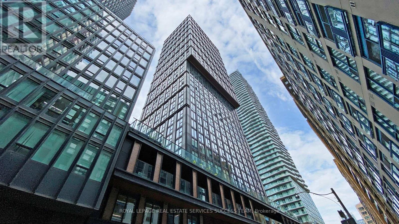 903 - 82 DALHOUSIE STREET, Toronto, Ontario