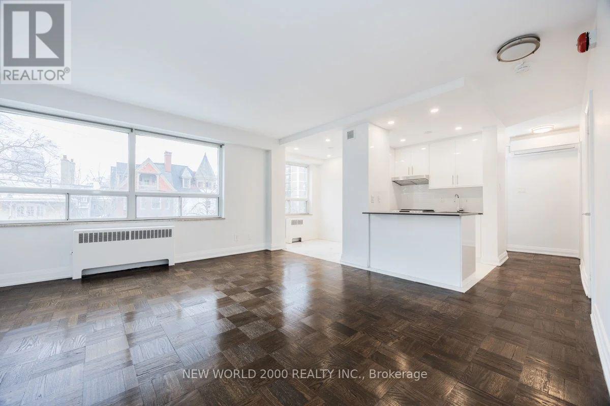 305 - 88 BERNARD AVENUE, Toronto, Ontario