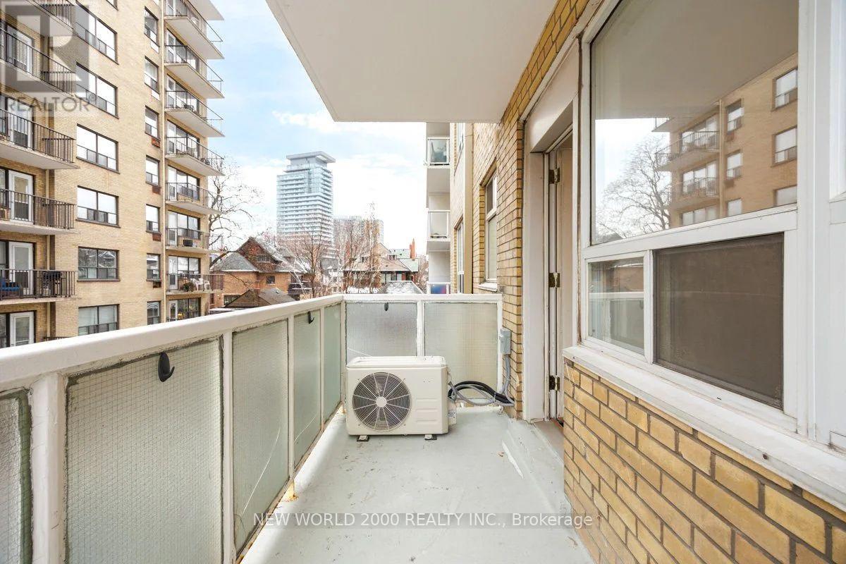 305 - 88 Bernard Avenue, Toronto, Ontario  M5R 1R7 - Photo 27 - C12644976