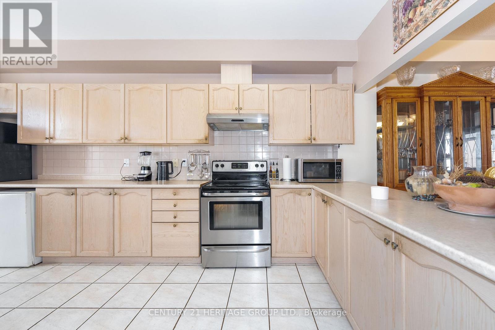 18 Orchid Road, Markham, Ontario  L3T 7T6 - Photo 15 - N12644960