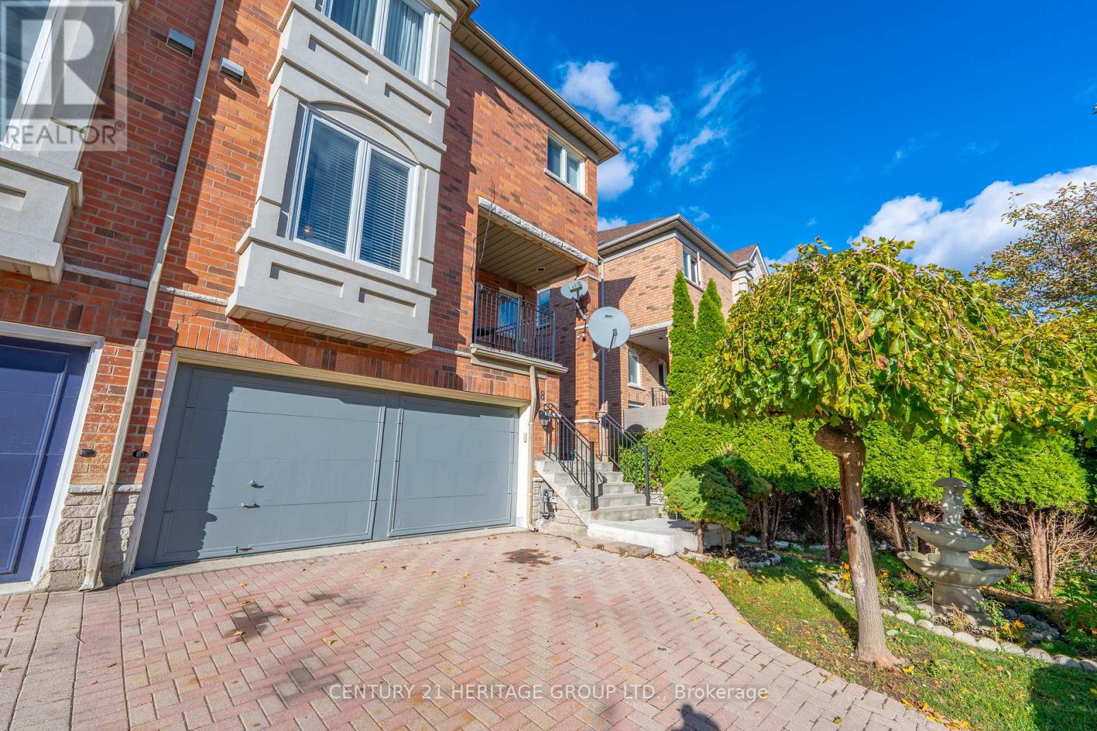 18 Orchid Road, Markham, Ontario  L3T 7T6 - Photo 4 - N12644960