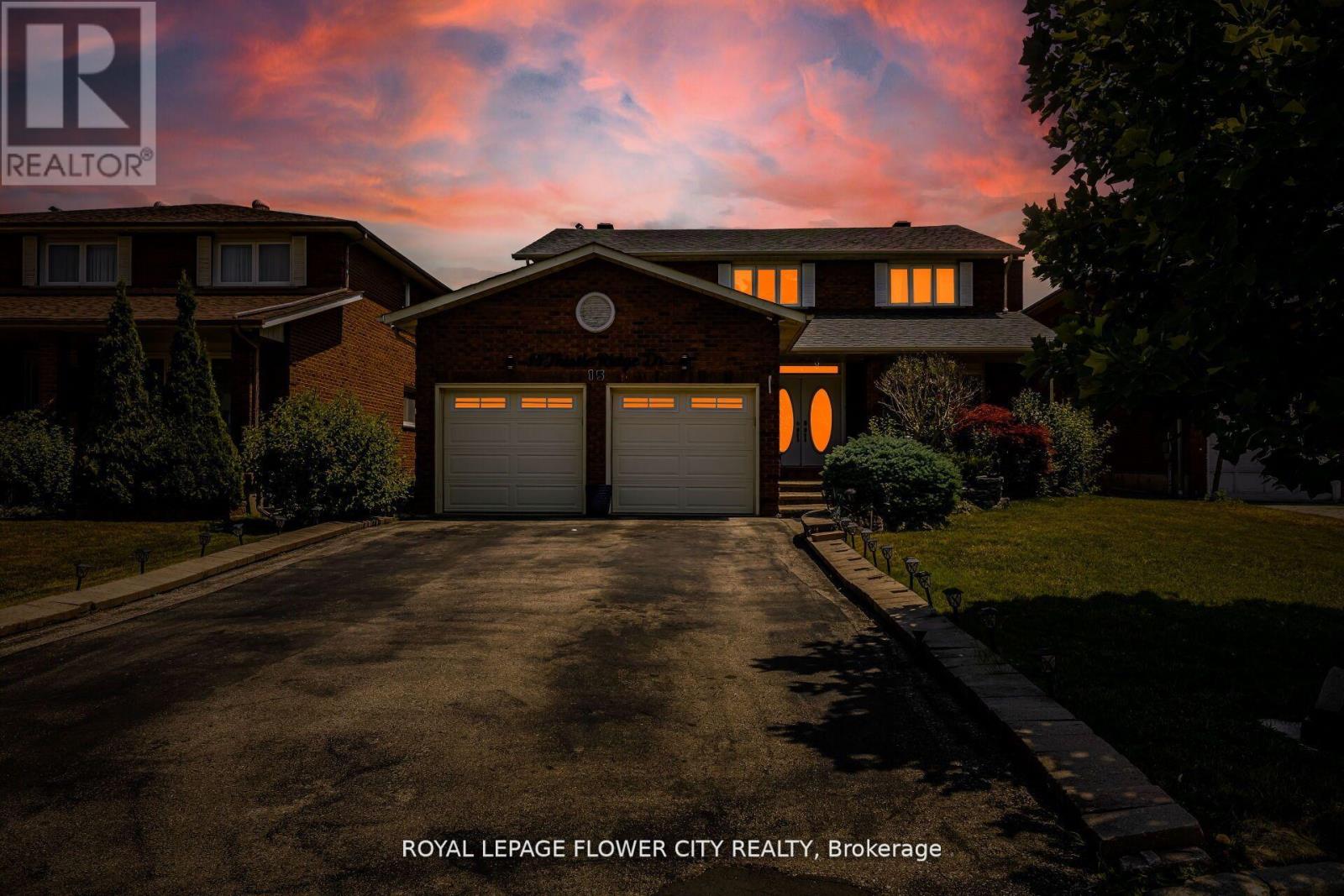 15 THISTLE RIDGE DRIVE NE, Vaughan, Ontario