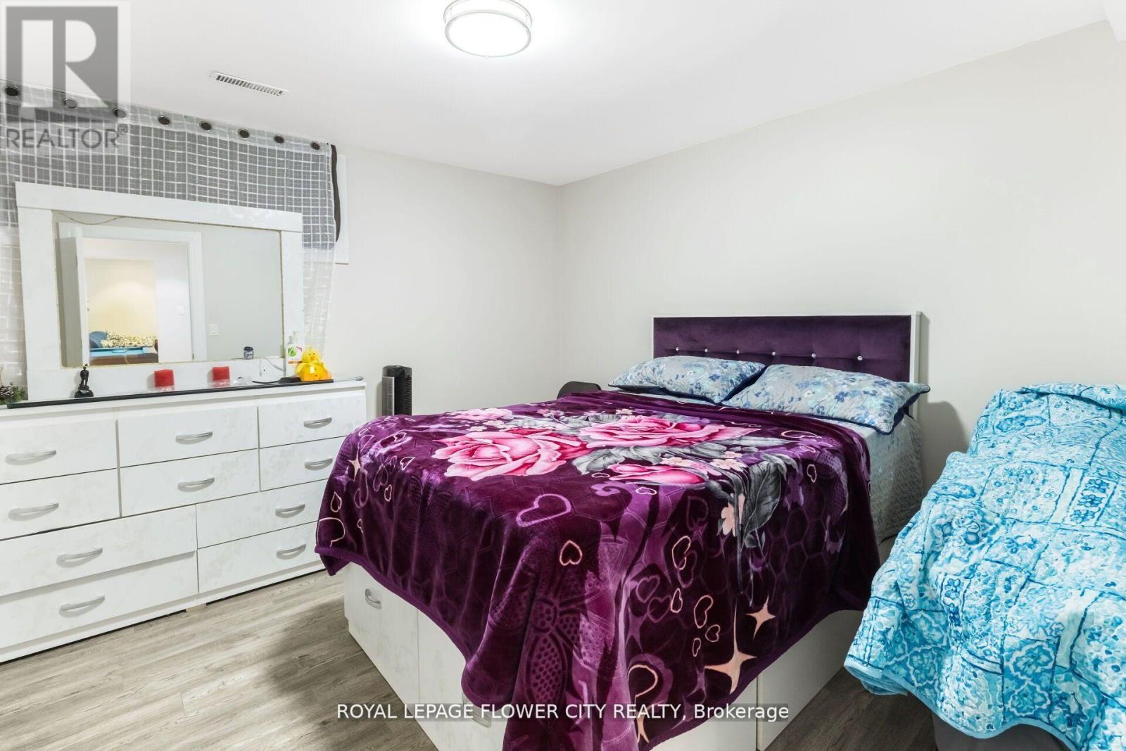 15 Thistle Ridge Drive Ne, Vaughan, Ontario  L2L 3K3 - Photo 36 - N12644962