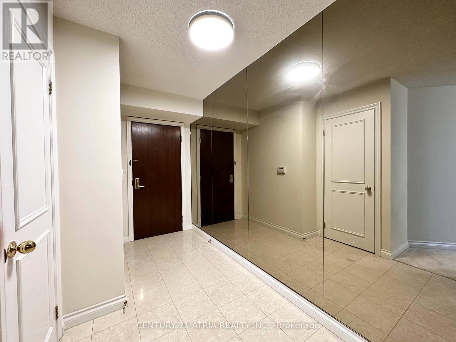 2310 - 1 Palace Pier Court, Toronto, Ontario  M8V 3W9 - Photo 11 - W12644940