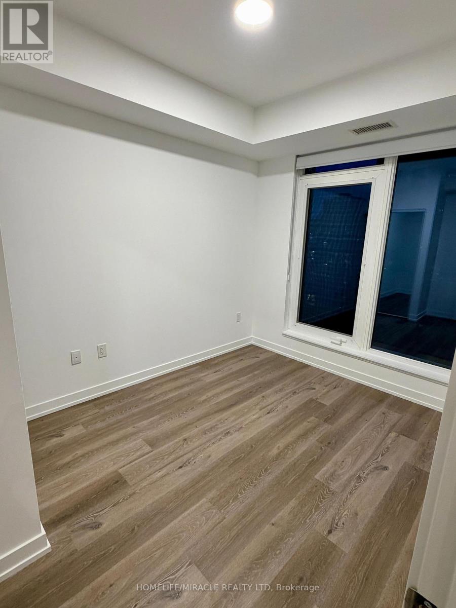 1711 - 395 Square One Drive, Mississauga, Ontario  L5B 0P6 - Photo 12 - W12644956