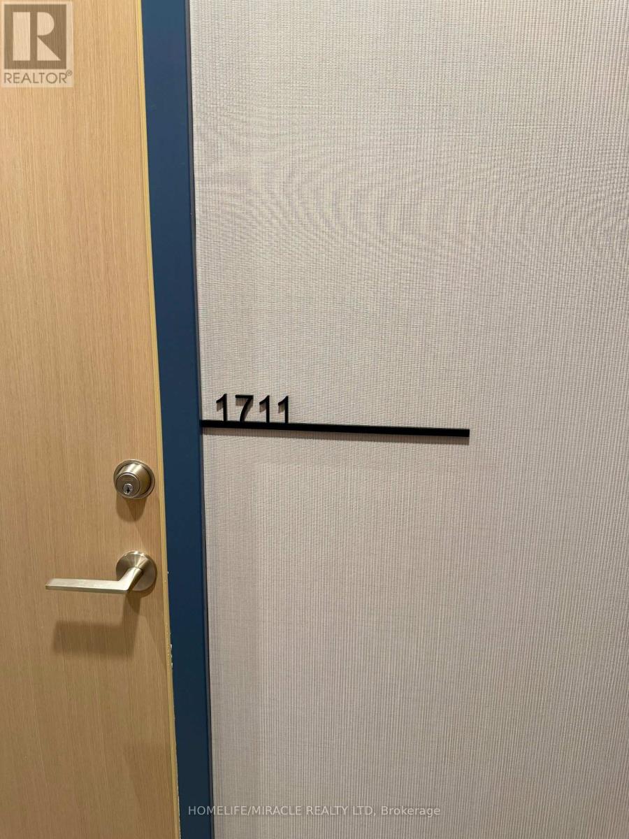 1711 - 395 Square One Drive, Mississauga, Ontario  L5B 0P6 - Photo 5 - W12644956
