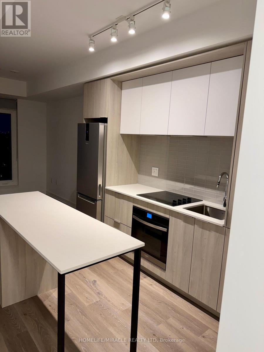 1711 - 395 Square One Drive, Mississauga, Ontario  L5B 0P6 - Photo 8 - W12644956