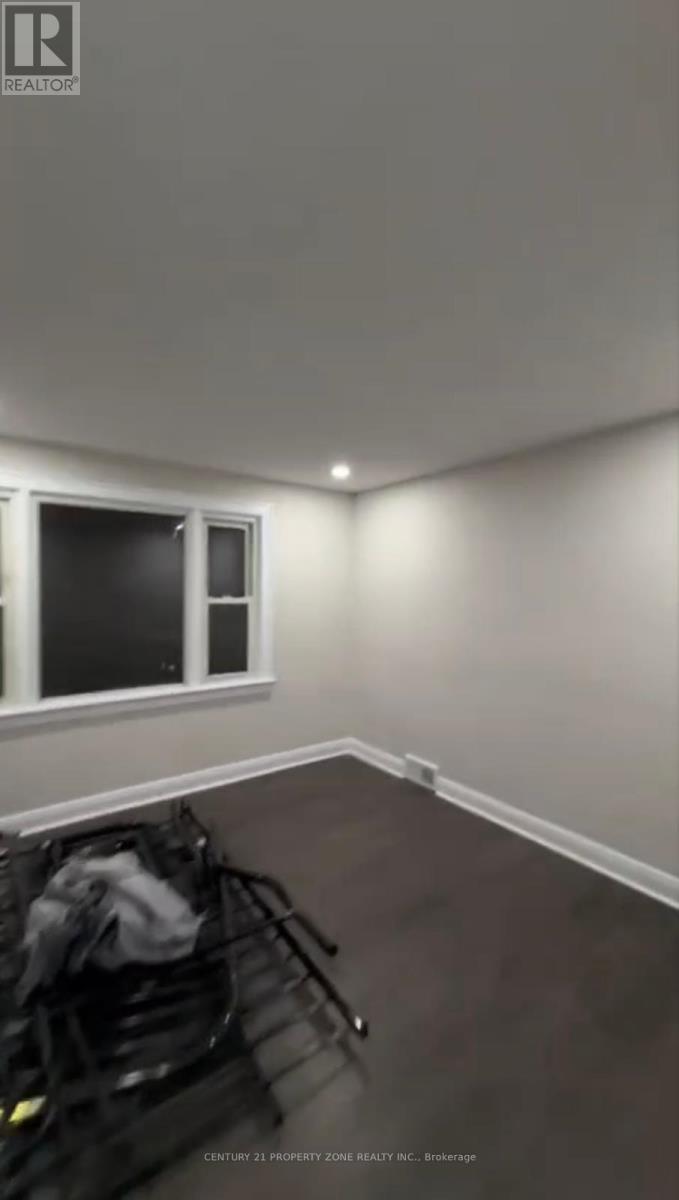 6300 Corwin Crescent, Niagara Falls, Ontario  L2G 2M1 - Photo 3 - X12644950