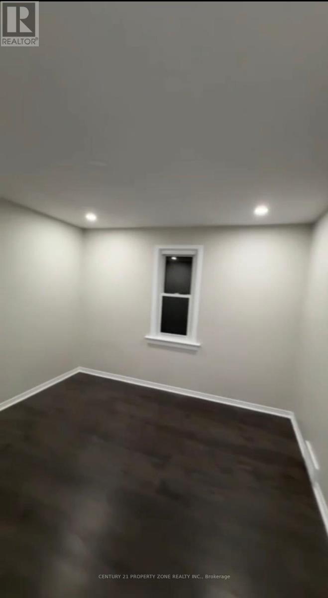 6300 Corwin Crescent, Niagara Falls, Ontario  L2G 2M1 - Photo 4 - X12644950