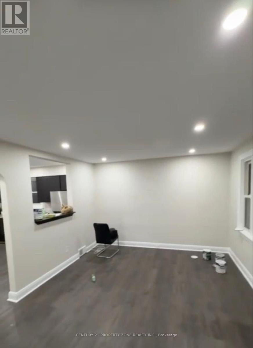 6300 Corwin Crescent, Niagara Falls, Ontario  L2G 2M1 - Photo 5 - X12644950