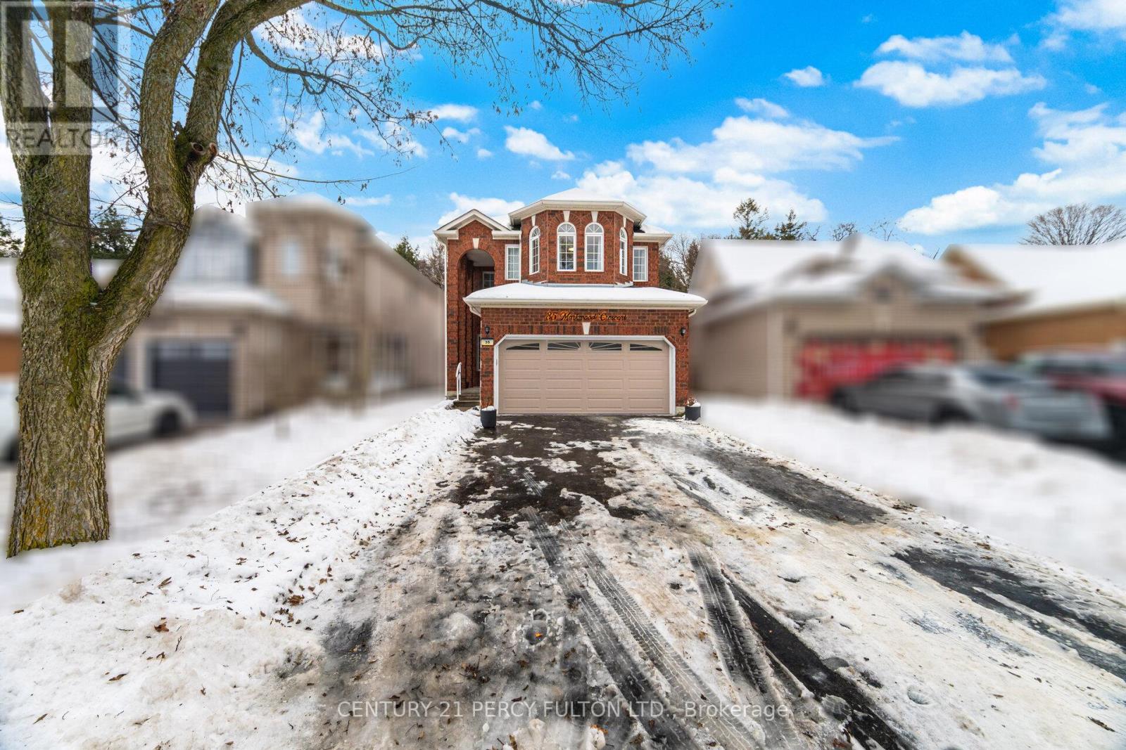 35 Markwood Crescent, Whitby, Ontario  L1R 2S3 - Photo 1 - E12641334