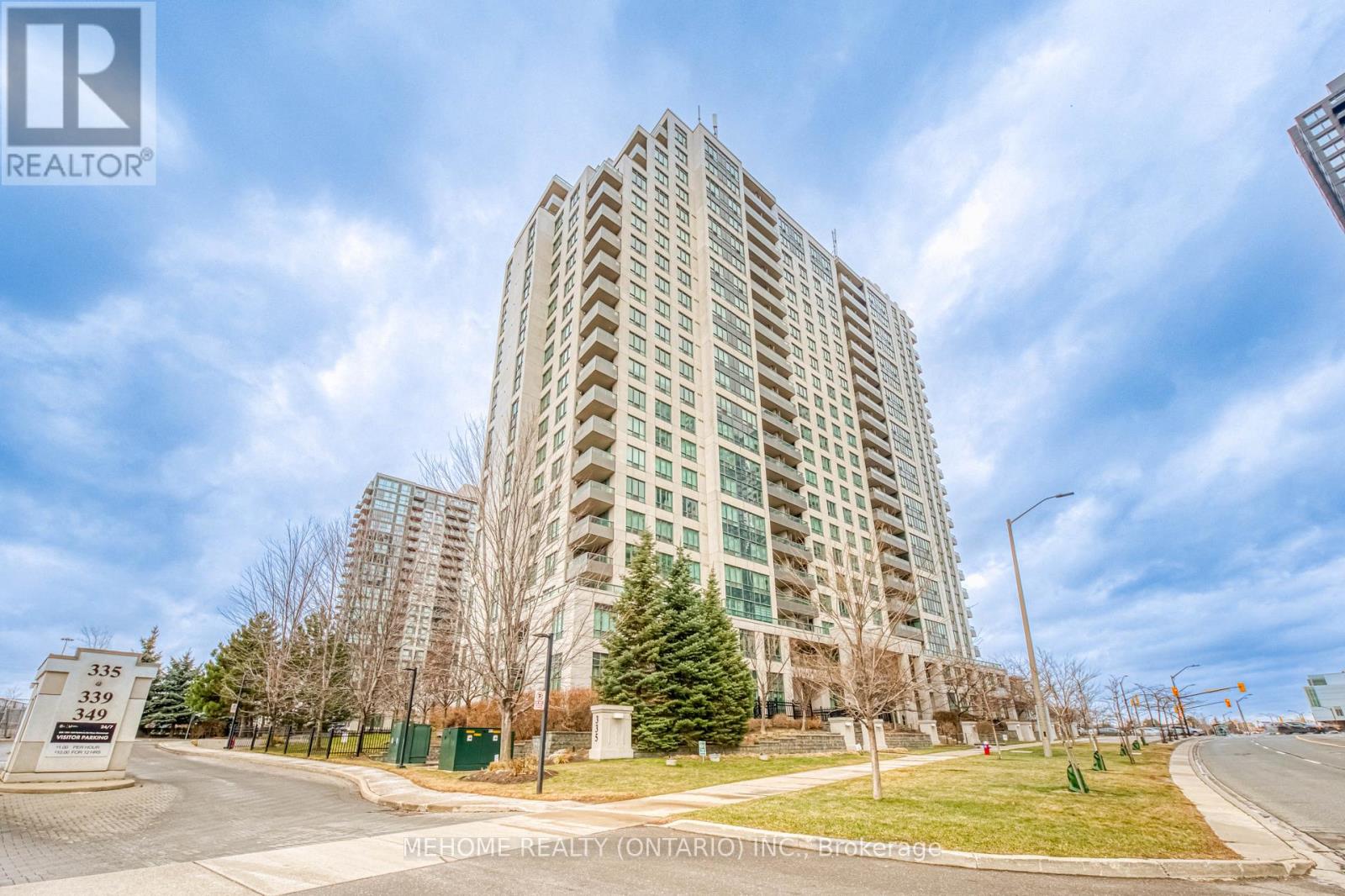 617 - 335 Rathburn Road W, Mississauga, Ontario  L5B 0C8 - Photo 1 - W12474075