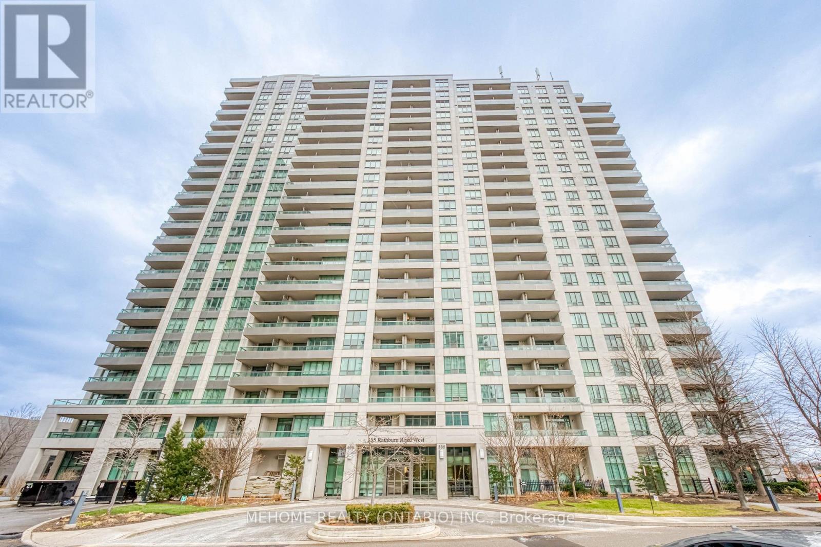 617 - 335 Rathburn Road W, Mississauga, Ontario  L5B 0C8 - Photo 2 - W12474075