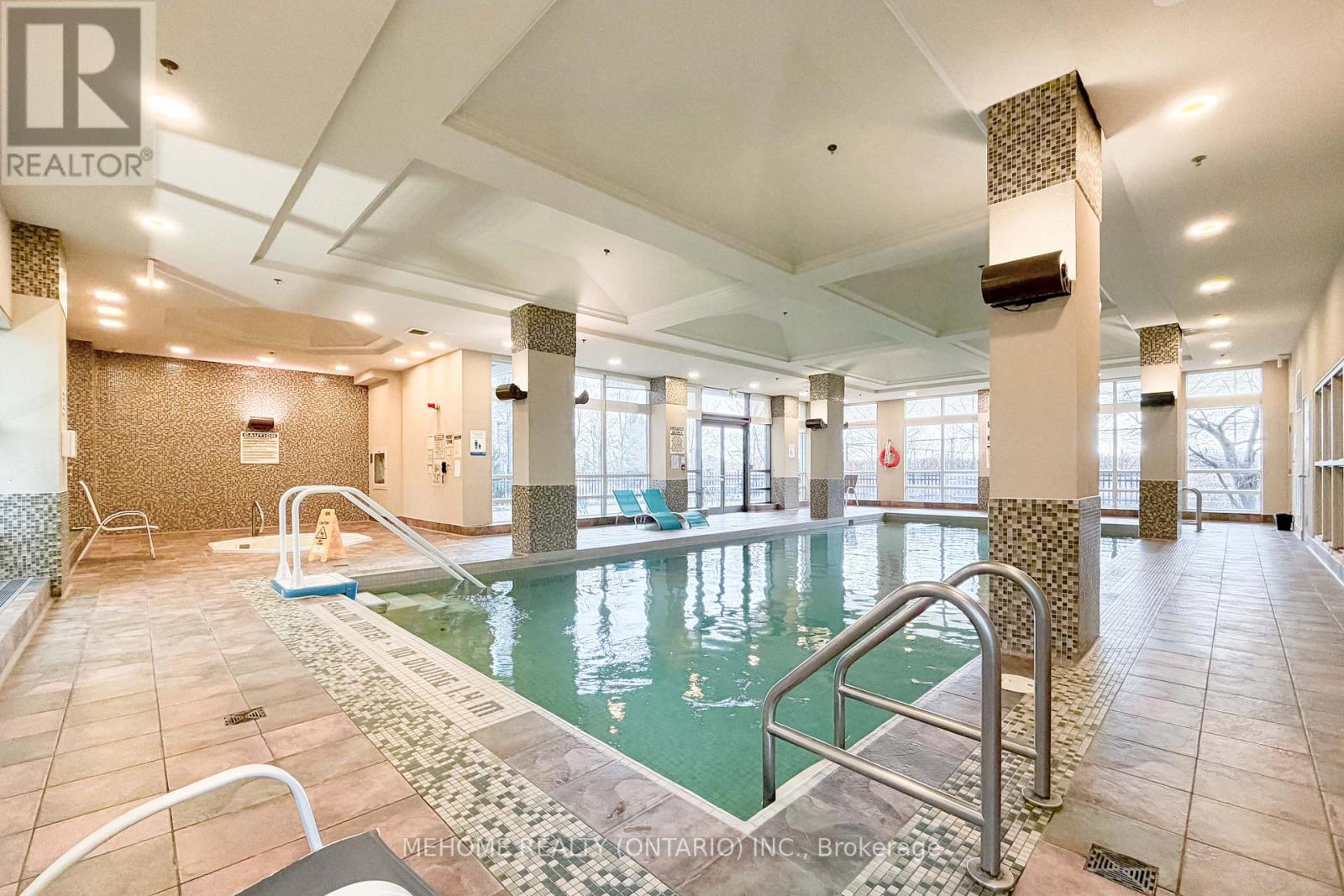 617 - 335 Rathburn Road W, Mississauga, Ontario  L5B 0C8 - Photo 19 - W12474075