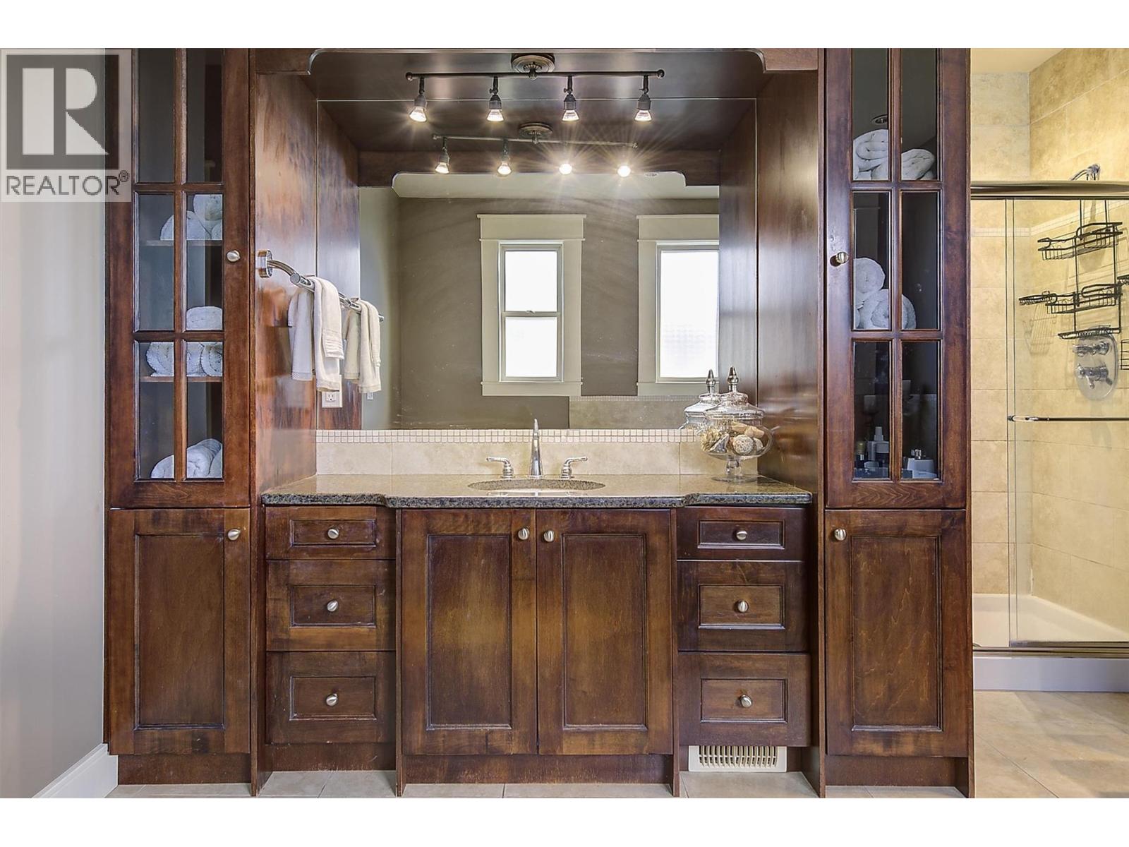 679 Devonian Avenue, Kelowna, British Columbia  V1W 5C2 - Photo 56 - 10357502