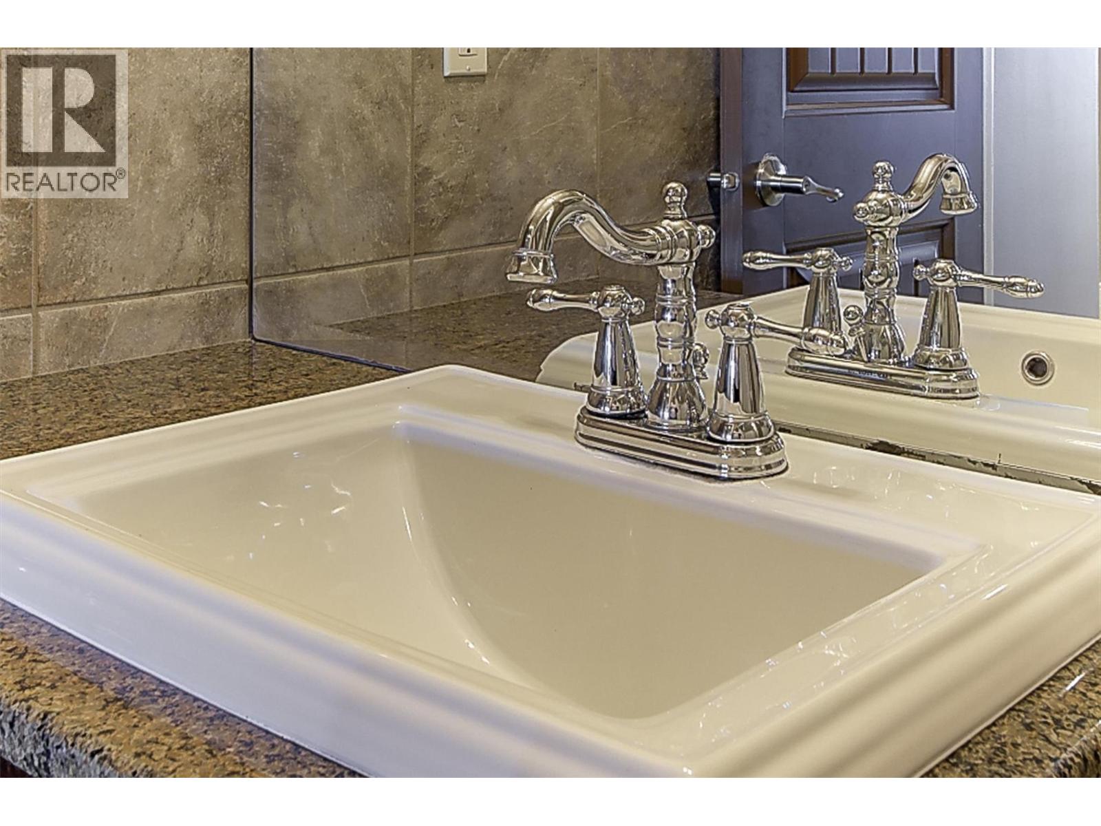 679 Devonian Avenue, Kelowna, British Columbia  V1W 5C2 - Photo 81 - 10357502