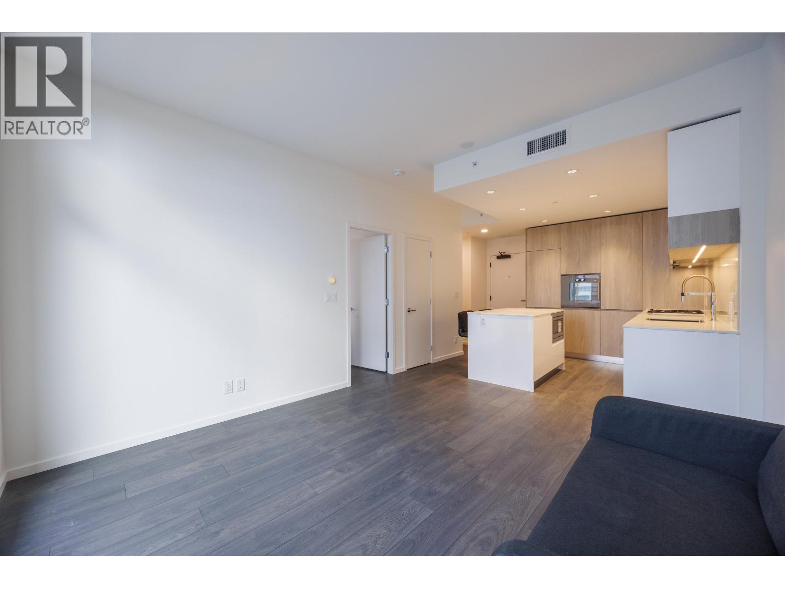 323 6500 Minoru Blvd, Richmond, British Columbia V6Y 0N2 - Photo 9 - R3074428