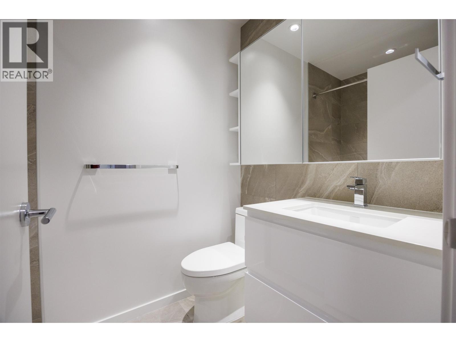 323 6500 Minoru Blvd, Richmond, British Columbia V6Y 0N2 - Photo 4 - R3074428