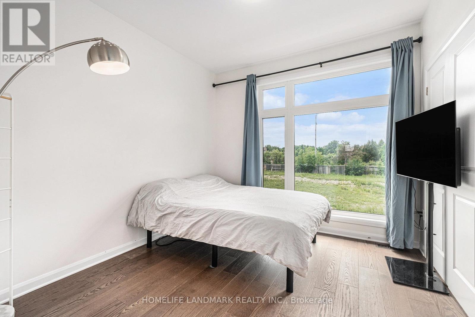 308 Foliage Private, Ottawa, Ontario  K2H 0C5 - Photo 12 - X12611162