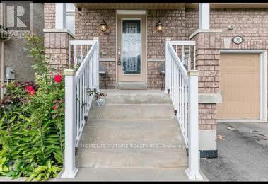 35 Knightswood Crescent, Brampton, Ontario  L7A 3R1 - Photo 4 - W12645022