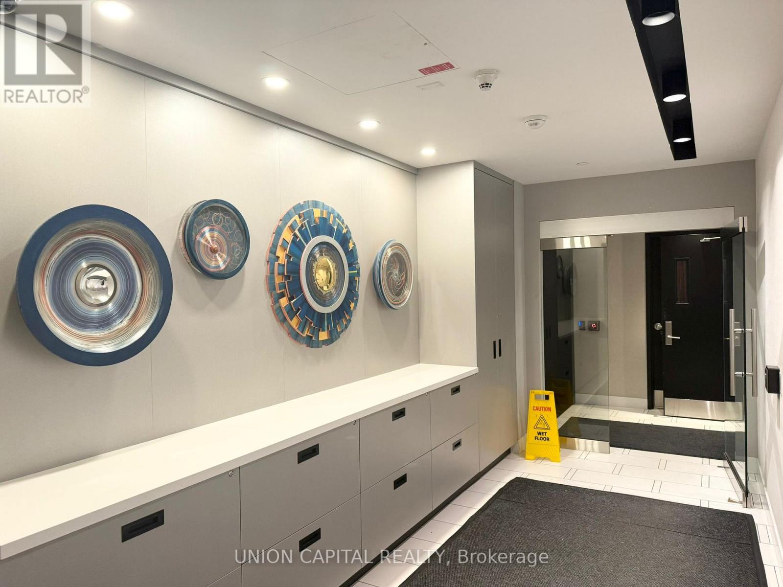 504 - 30 Roehampton Avenue, Toronto, Ontario  M4P 0B9 - Photo 19 - C12561208