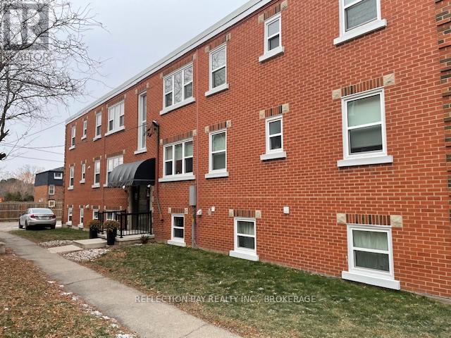 3 - 5 Applewood Avenue, Hamilton (Stoney Creek), Ontario  L8G 3S4 - Photo 6 - X12645042