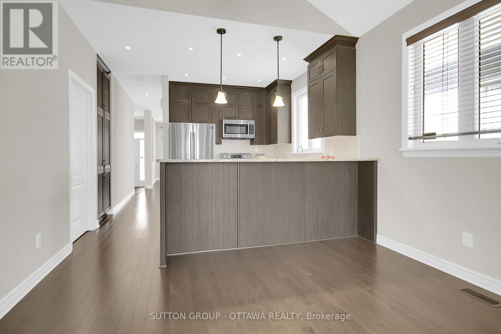 809 Carnelian Crescent, Ottawa, Ontario  K1X 0A8 - Photo 15 - X12295068