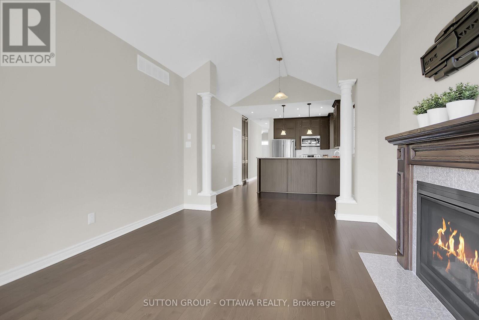 809 Carnelian Crescent, Ottawa, Ontario  K1X 0A8 - Photo 19 - X12295068