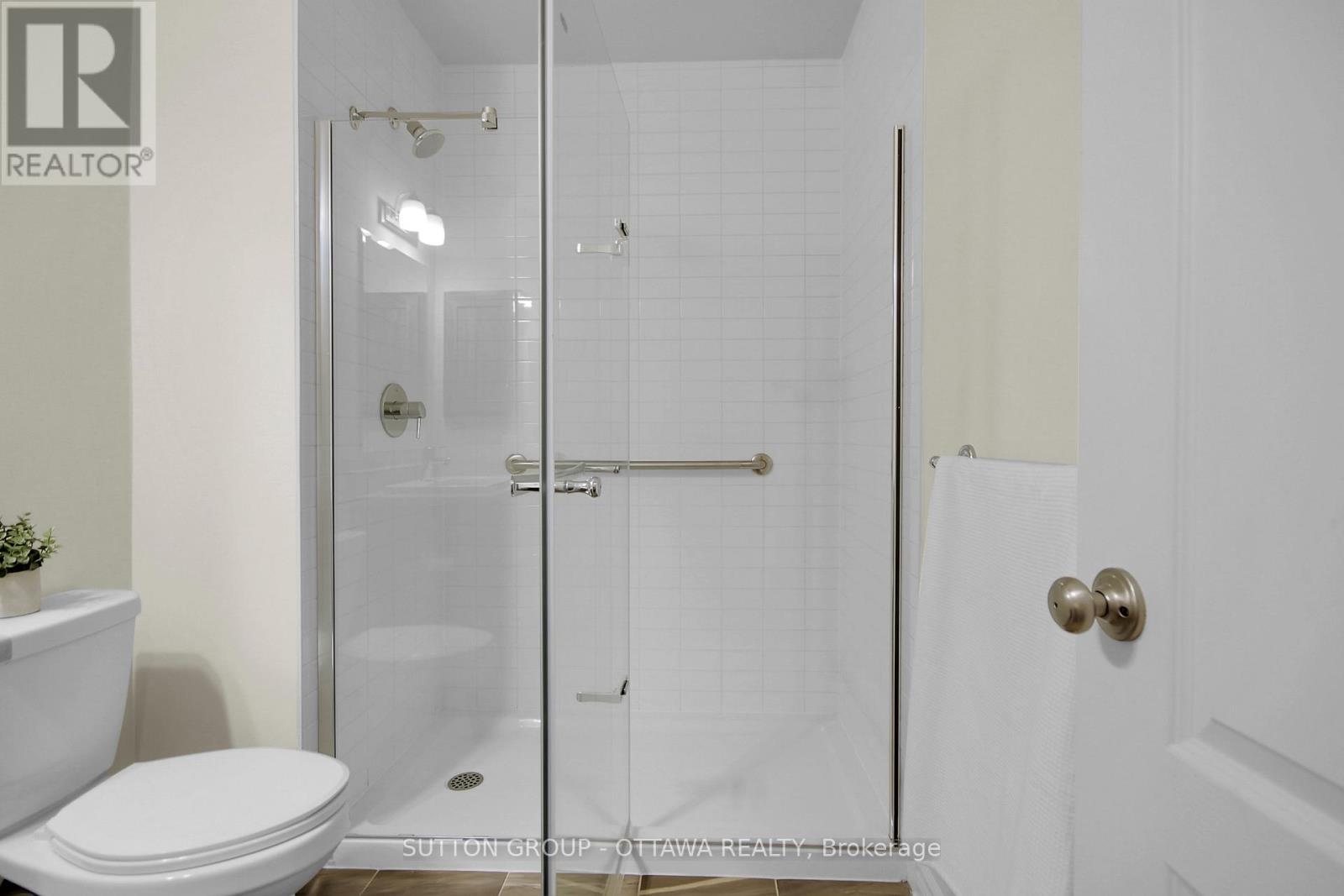 809 Carnelian Crescent, Ottawa, Ontario  K1X 0A8 - Photo 32 - X12295068