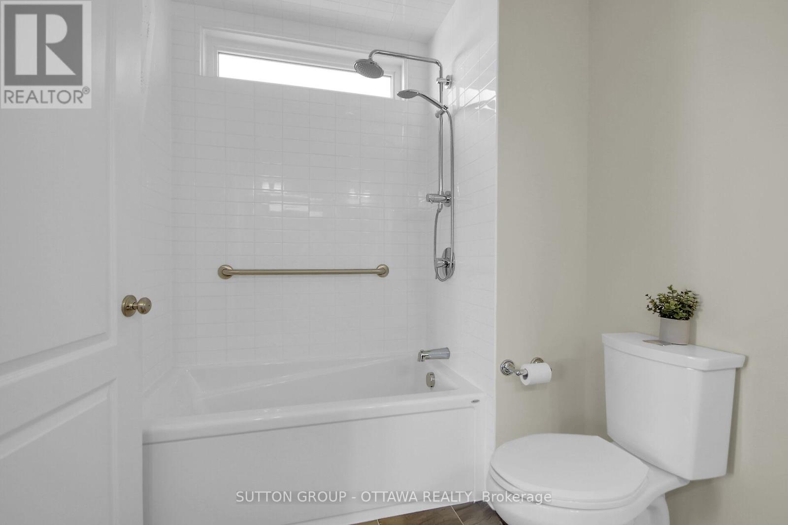 809 Carnelian Crescent, Ottawa, Ontario  K1X 0A8 - Photo 27 - X12295068