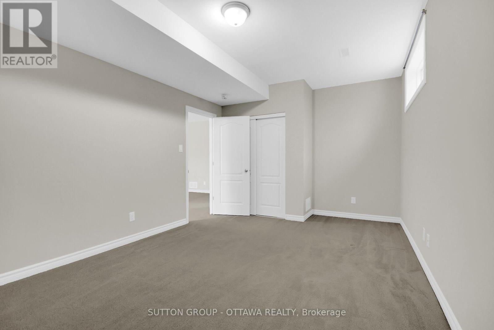 809 Carnelian Crescent, Ottawa, Ontario  K1X 0A8 - Photo 42 - X12295068