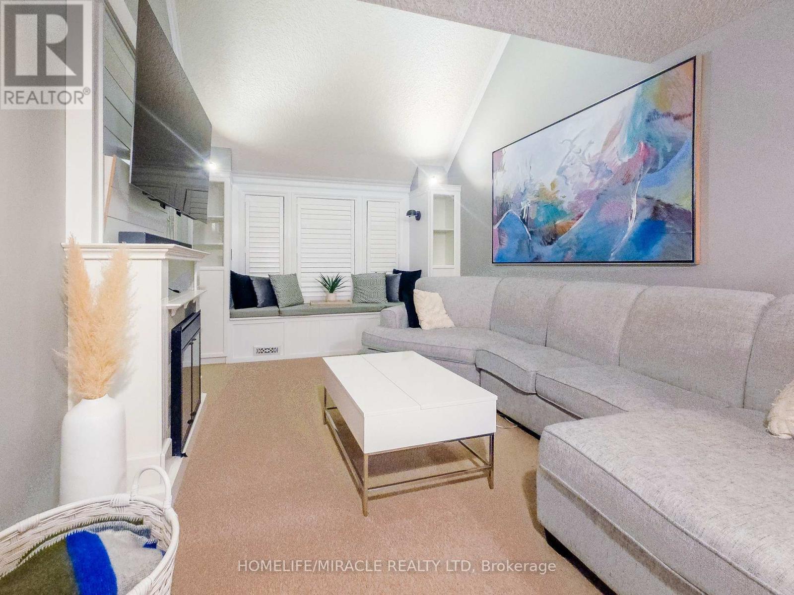 228 Sunny Meadow Court, Kitchener, Ontario  N2N 3R3 - Photo 6 - X12645034