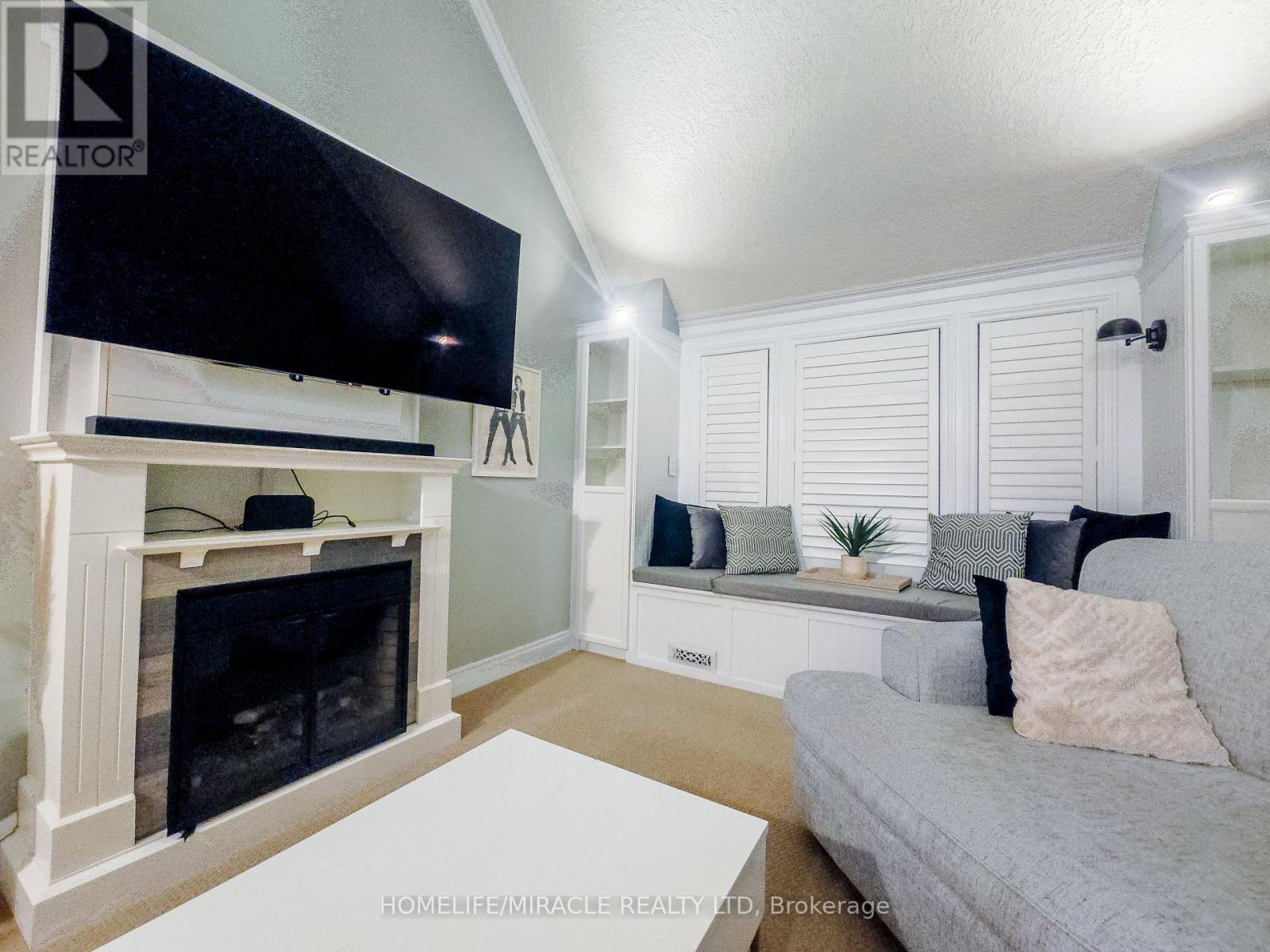 228 Sunny Meadow Court, Kitchener, Ontario  N2N 3R3 - Photo 7 - X12645034